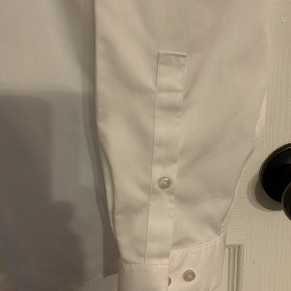 Calvin Klein Slim Fit No Iron Shirt - Picture 4 of 5